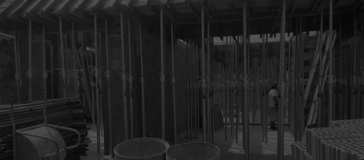 Locação de andaimes e escoras